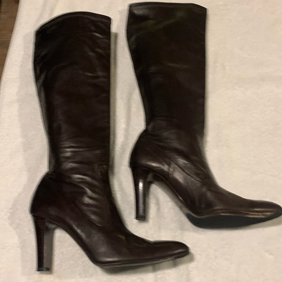 Cole Haan brown leather pull on boots . - Picture 1 of 4